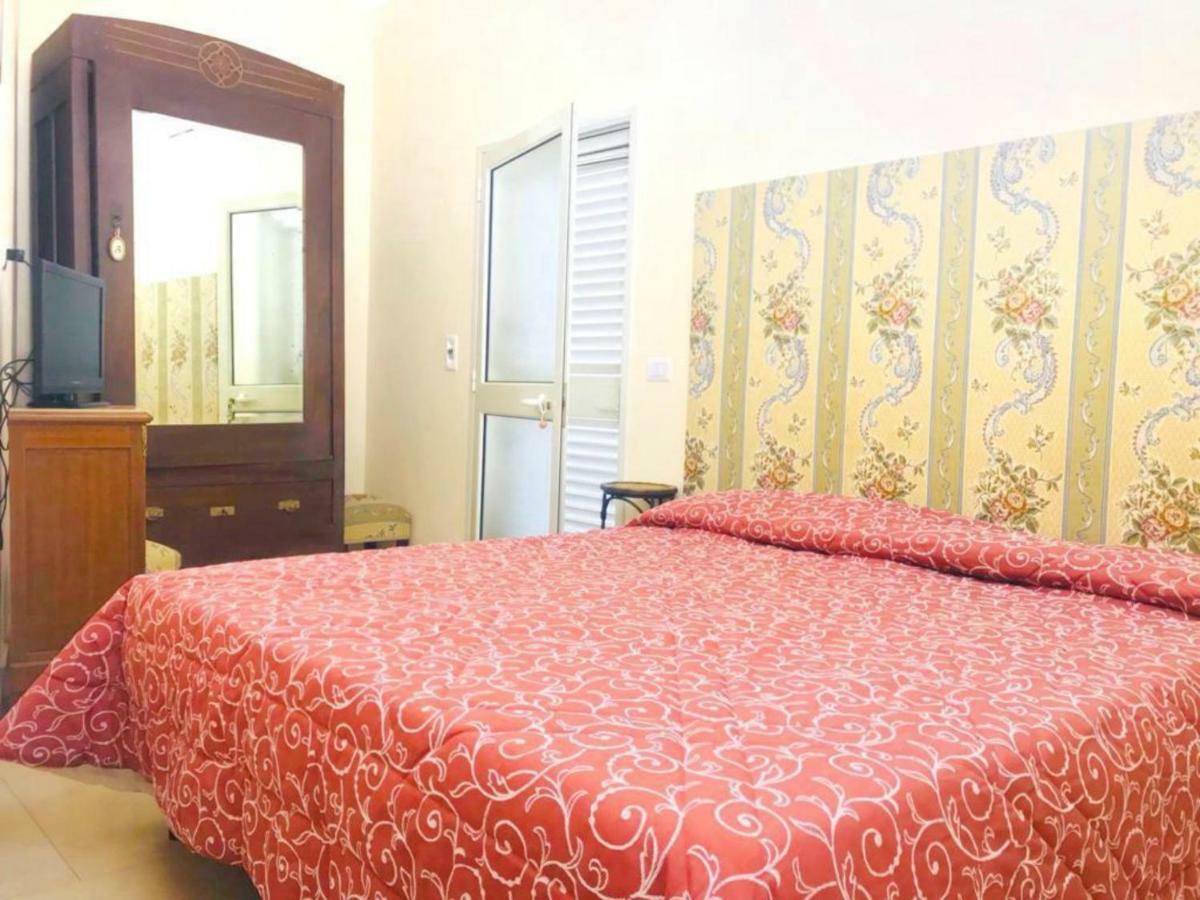 Bed and Breakfast Palazzo Baffa à Galatina Extérieur photo
